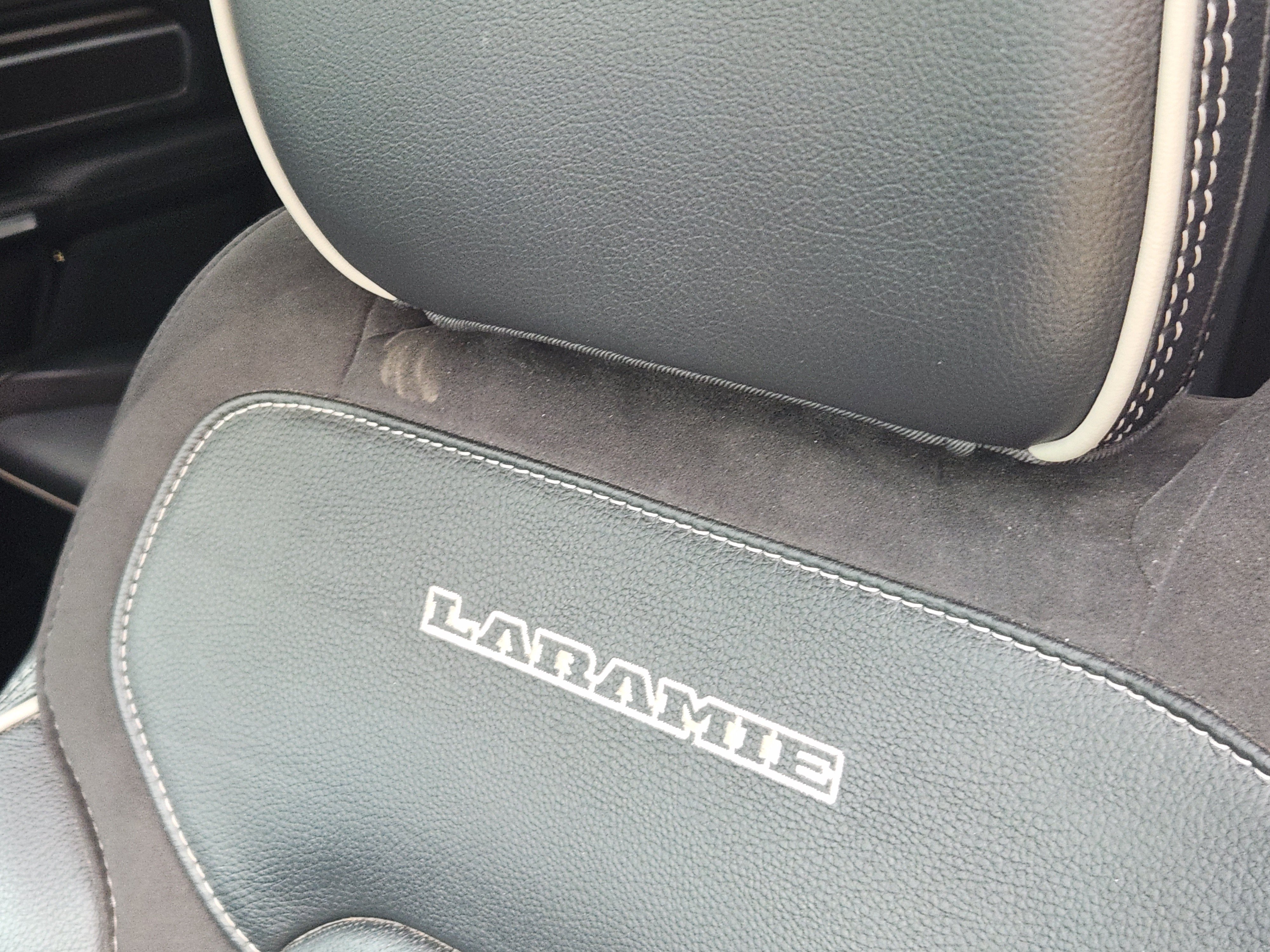 Used 2021 RAM 1500 Laramie w/ Laramie Southwest Edition AWD/4WD image 17