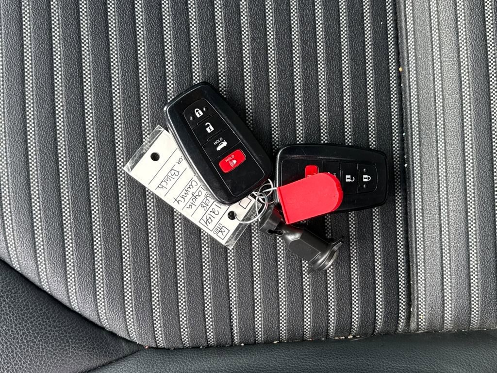 Used 2018 Toyota Camry SE image 13