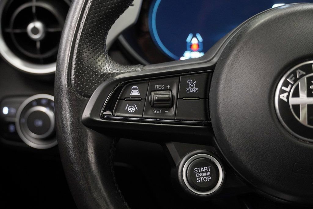 Used 2024 Alfa Romeo Giulia Veloce image 36