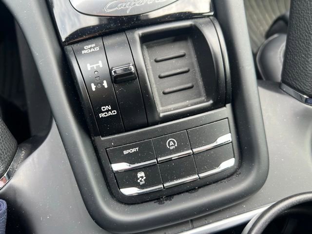 Used 2018 Porsche Cayenne AWD/4WD image 15