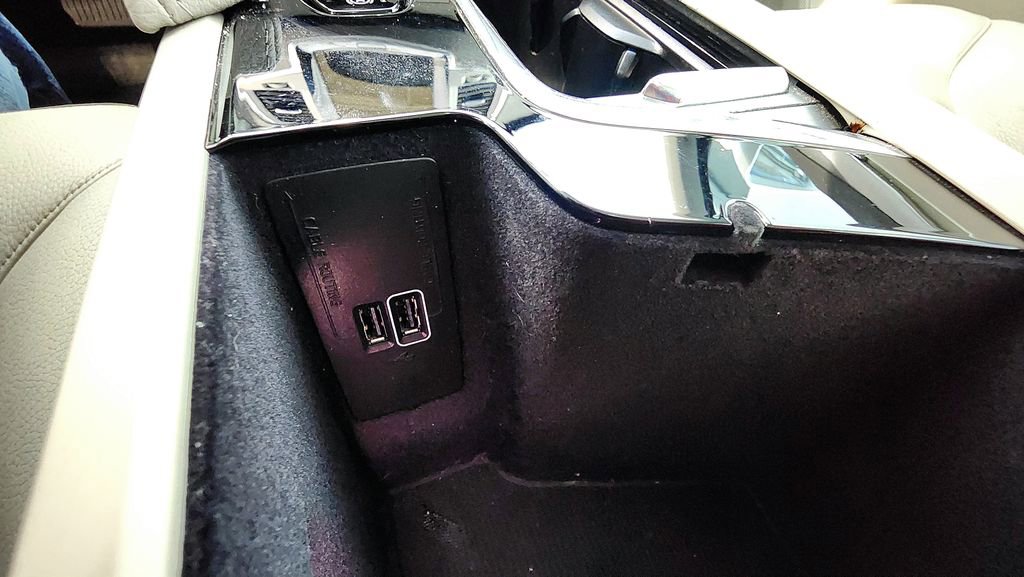 Used 2021 Volvo XC90 T5 Momentum w/ Climate Package AWD/4WD image 37