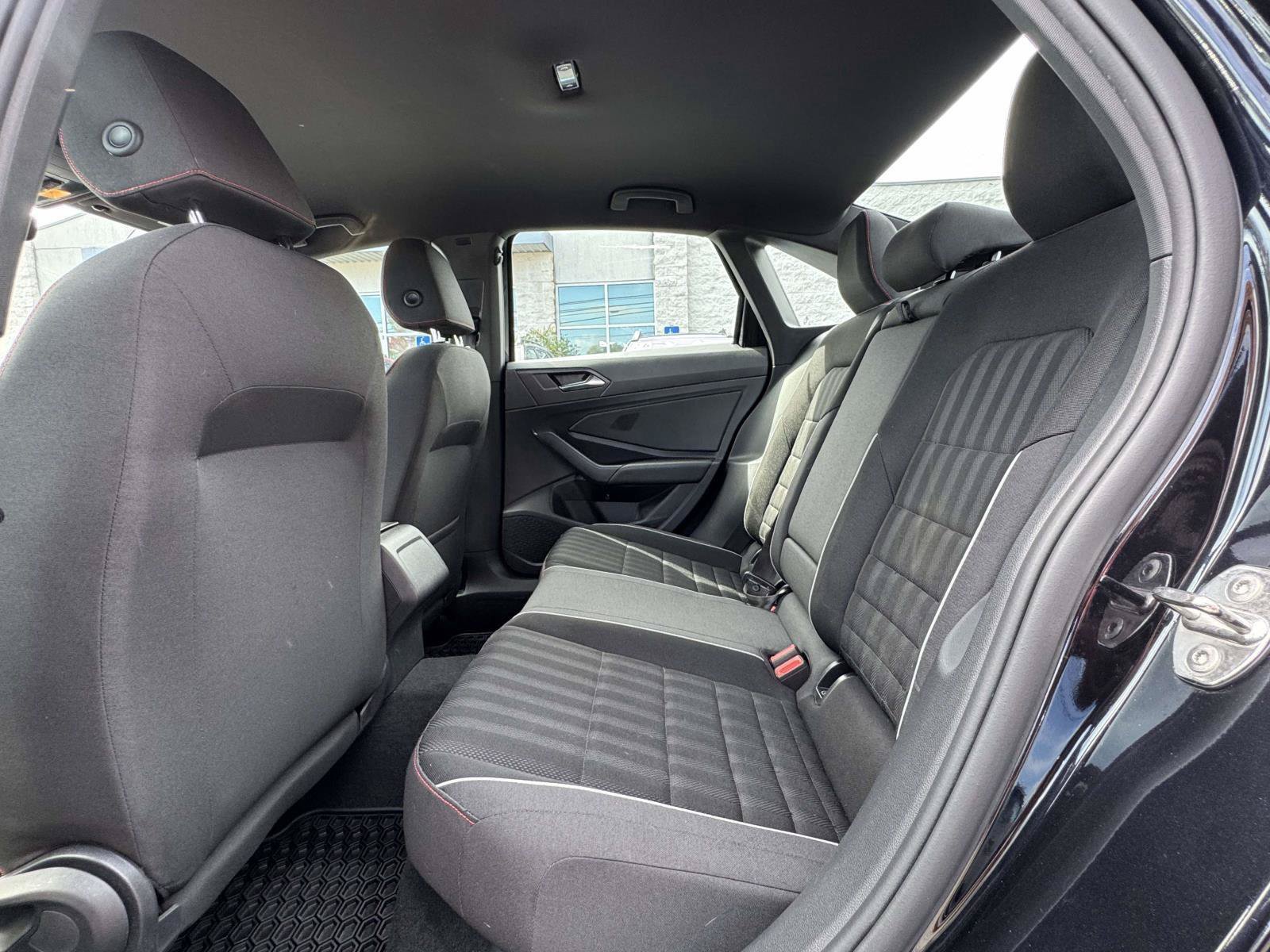 Used 2019 Volkswagen Jetta GLI FWD image 14