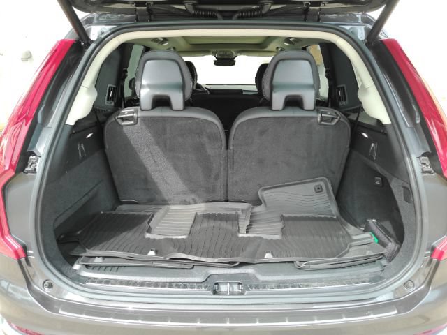 Used 2024 Volvo XC90 B6 Plus w/ Protection Package Premier AWD/4WD image 28