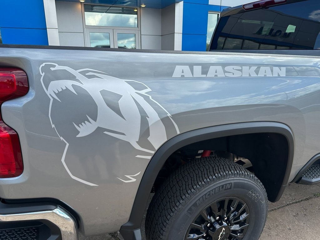 New 2026 Chevrolet Silverado 3500 LT w/ All Star Edition image 11