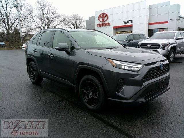 Used 2022 Toyota RAV4 XLE