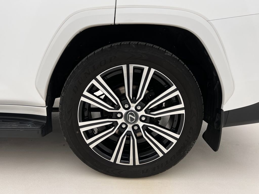 Certified 2024 Lexus LX 600 4WD w/ Luxury Package image 27