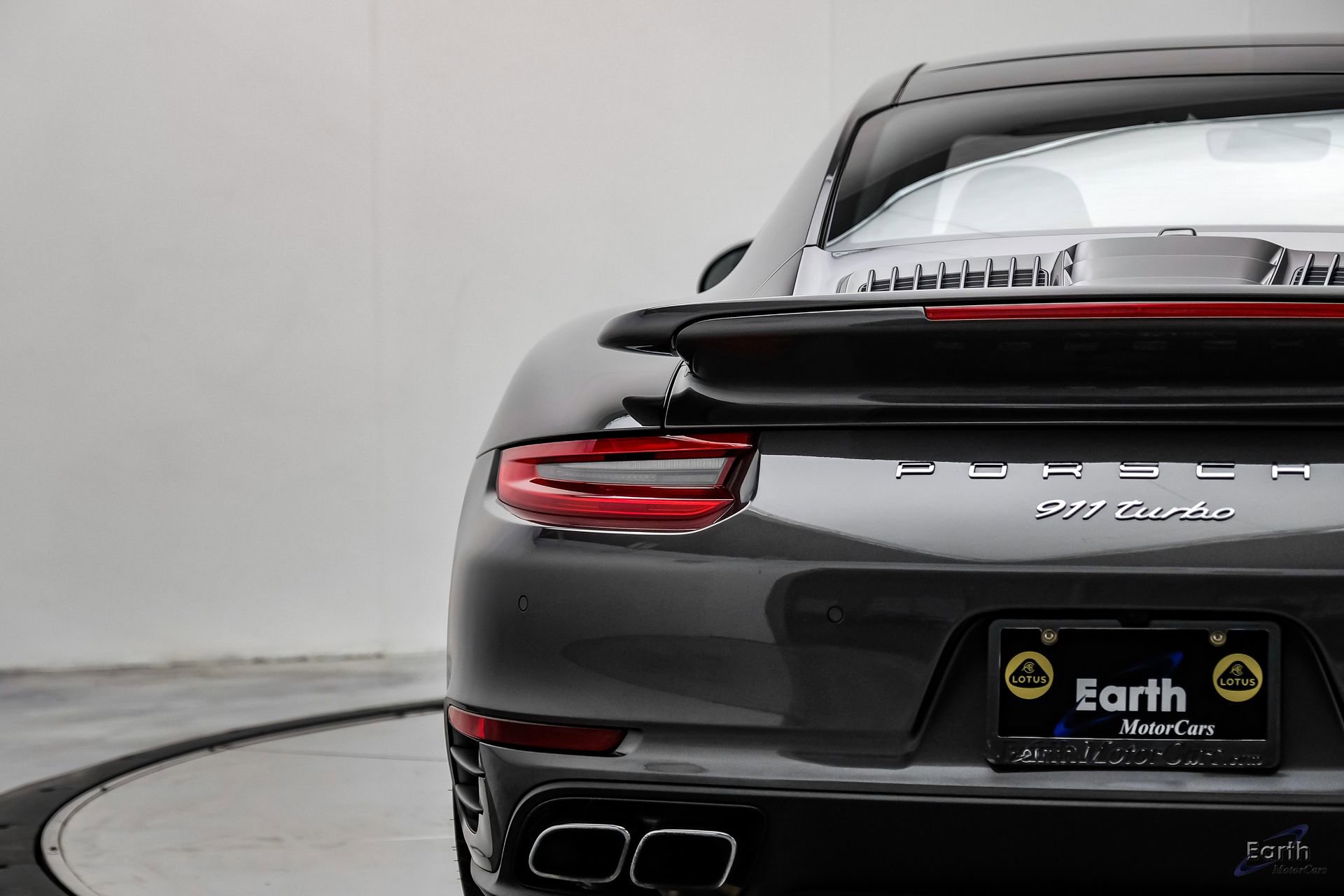 Used 2017 Porsche 911 Turbo image 14