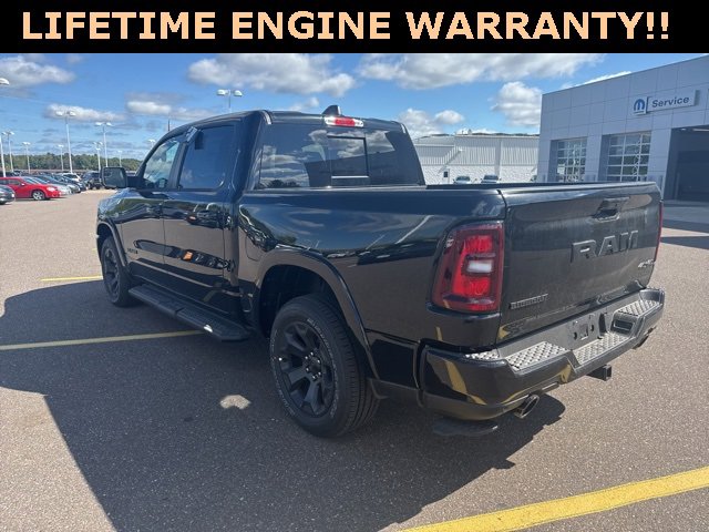 New 2026 RAM 1500 4x4 Crew Cab image 7