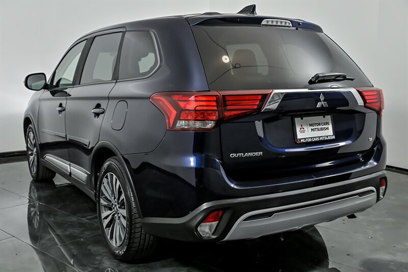 Used 2020 Mitsubishi Outlander SE FWD image 7