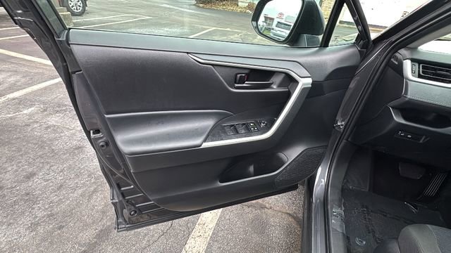Used 2024 Toyota RAV4 LE image 10