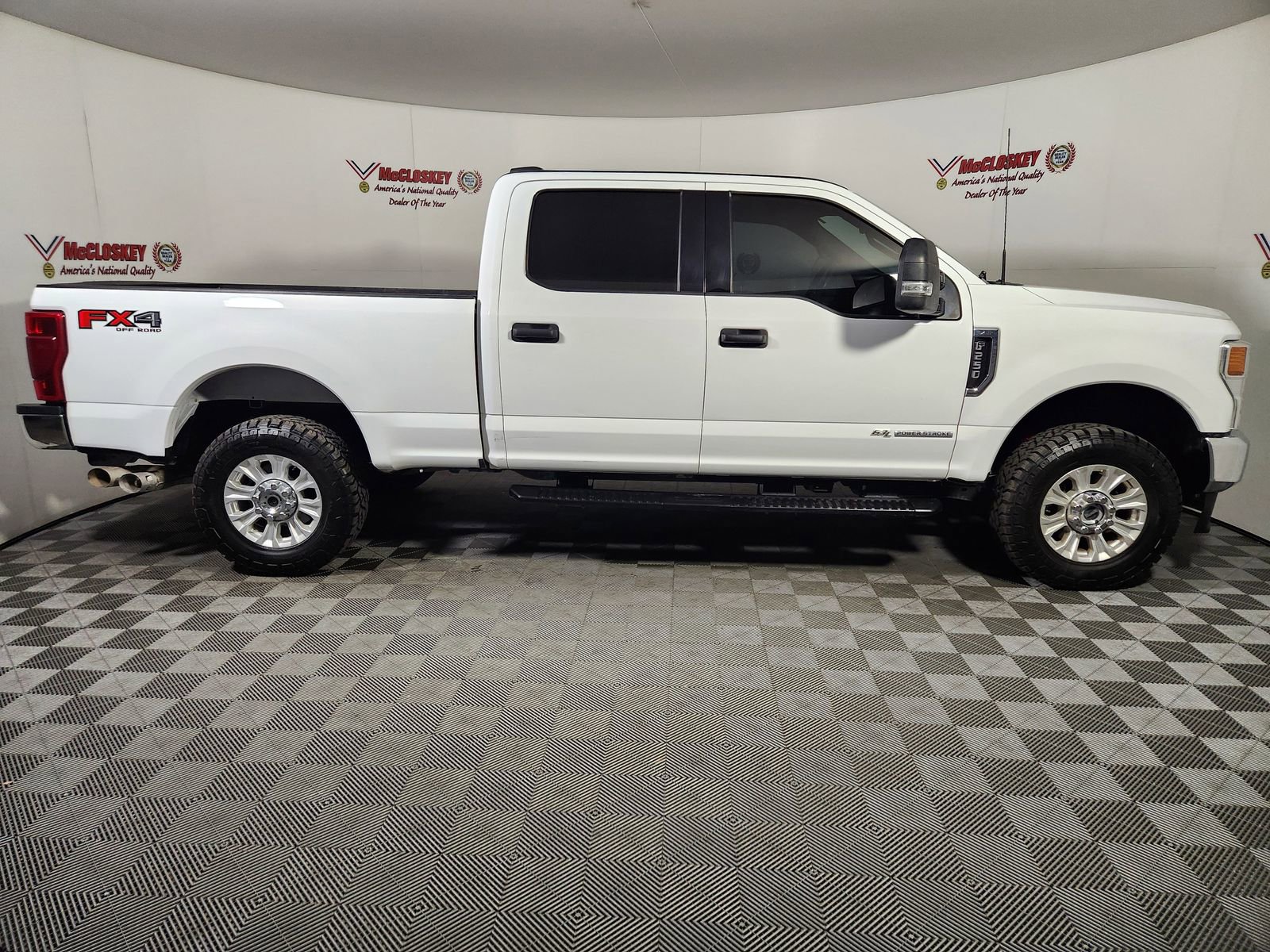 Used 2022 Ford F250 XLT w/ FX4 Off-Road Package image 10