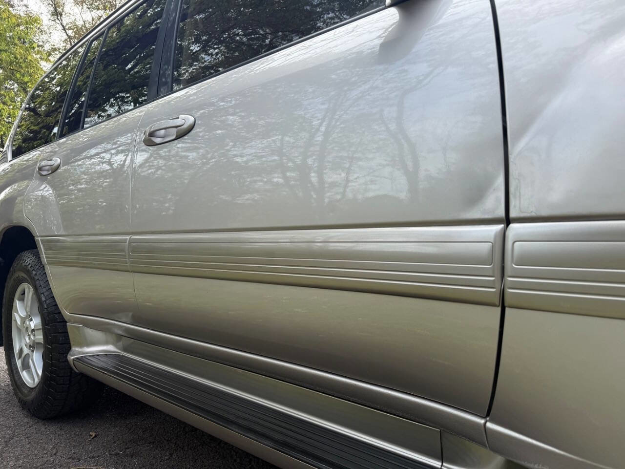 Used 2000 Toyota Land Cruiser Base AWD 4dr SUV image 28