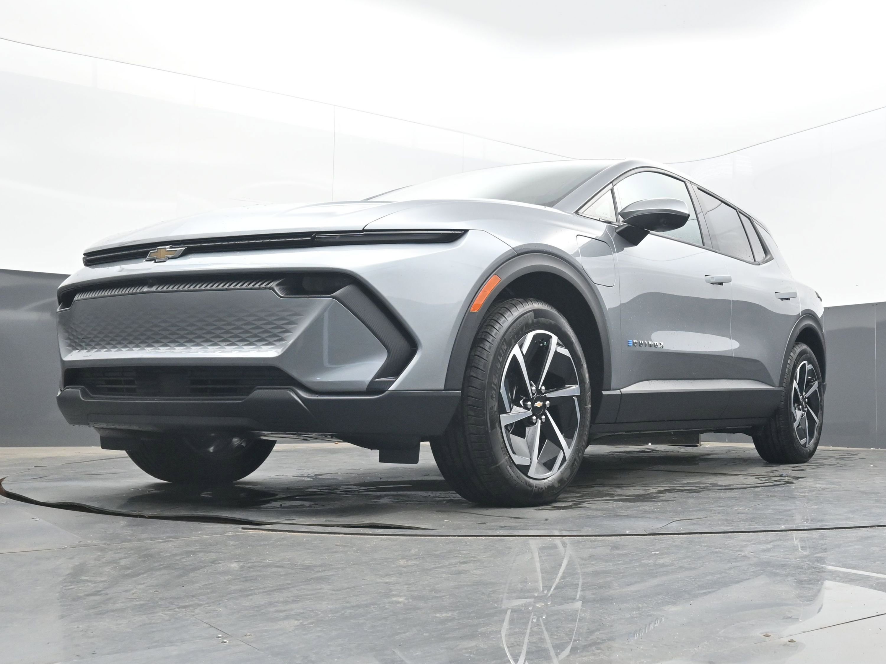 New 2026 Chevrolet Equinox EV LT image 26