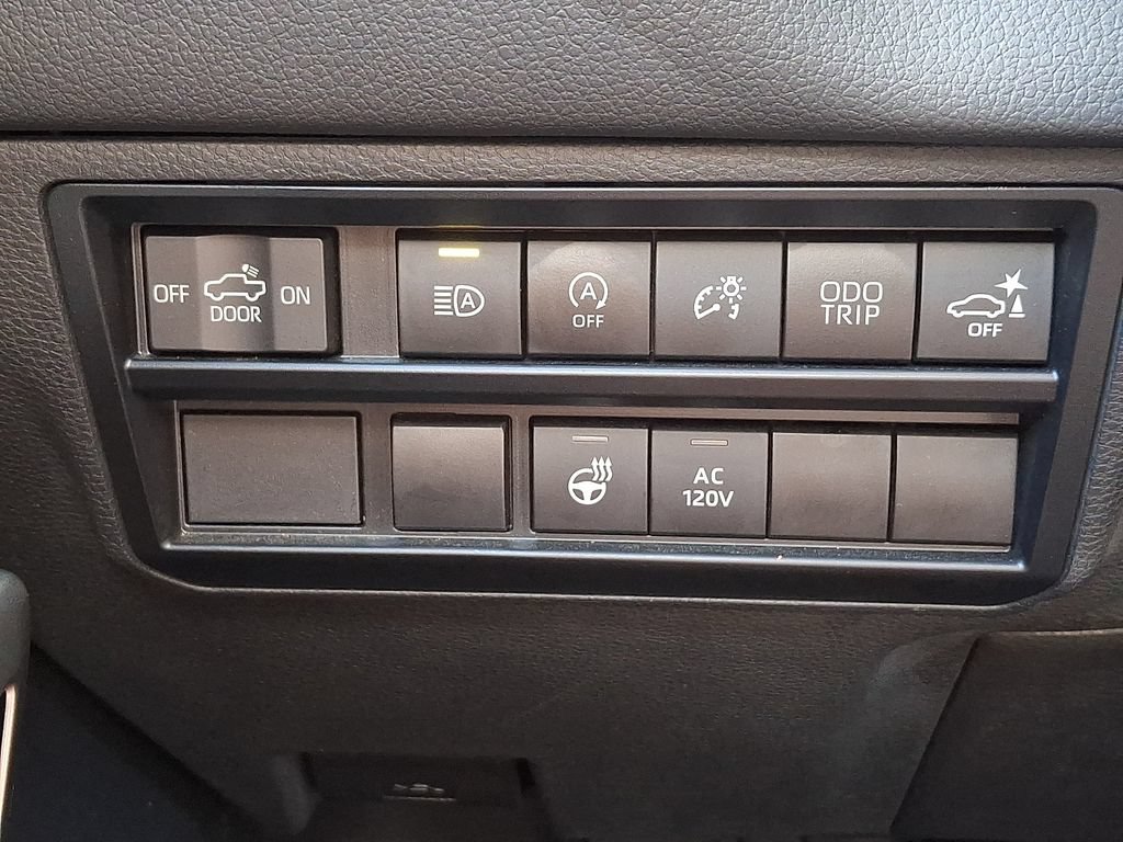Used 2023 Toyota Tundra Limited AWD/4WD image 23