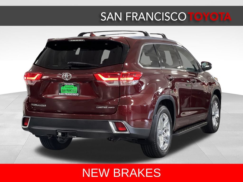 Used 2017 Toyota Highlander Limited AWD/4WD image 5