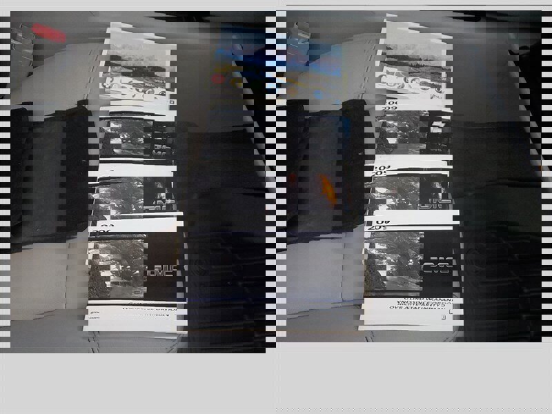 Used 2009 GMC Sierra 3500 SLT w/ SLT Convenience Package image 17