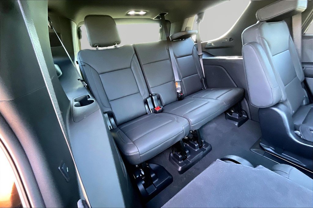 Used 2025 Chevrolet Tahoe LT w/ Comfort Package AWD/4WD image 29