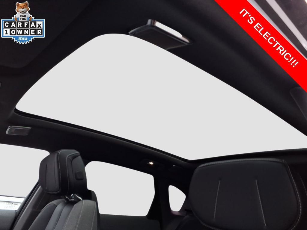 Used 2025 Cadillac Optiq Sport 1 image 19