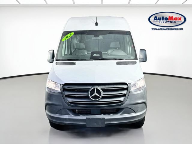 Used 2025 Mercedes-Benz Sprinter 2500 image 7