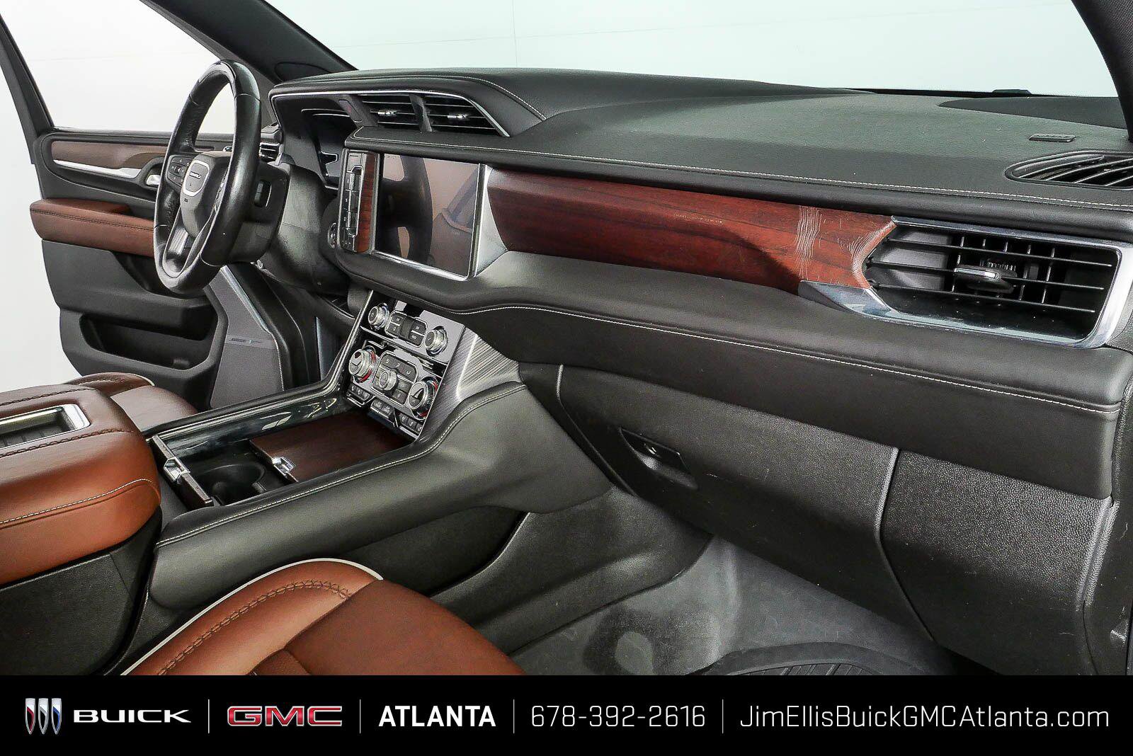 Certified 2023 GMC Yukon Denali Ultimate w/ LPO, Floor Liner Package AWD/4WD image 25