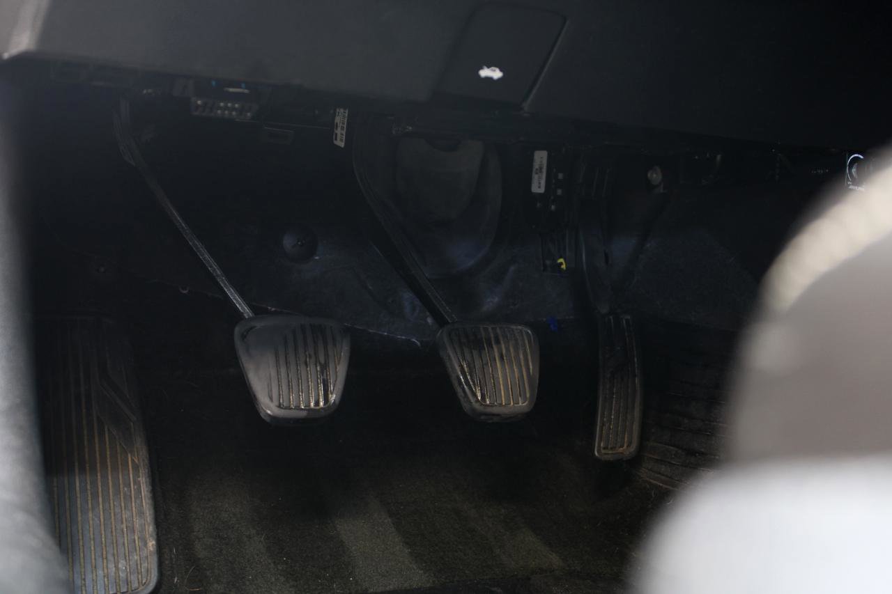 Used 2010 Chevrolet Camaro SS w/ LPO, Ground Effects Package image 36