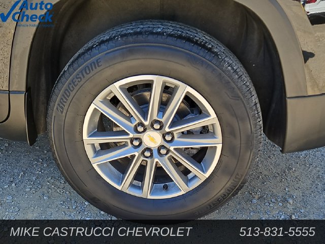 Used 2023 Chevrolet Traverse LT FWD image 10