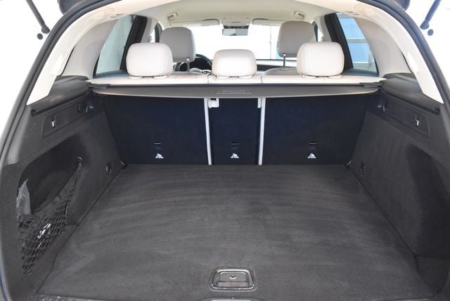 Used 2022 Mercedes-Benz GLC 300 4MATIC image 16