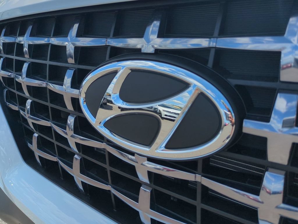 New 2026 Hyundai Venue SEL FWD image 13
