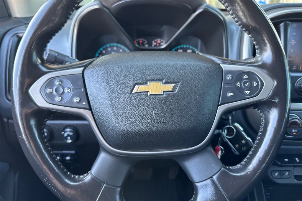 Used 2020 Chevrolet Colorado Z71 w/ Z71 Midnight Edition image 21