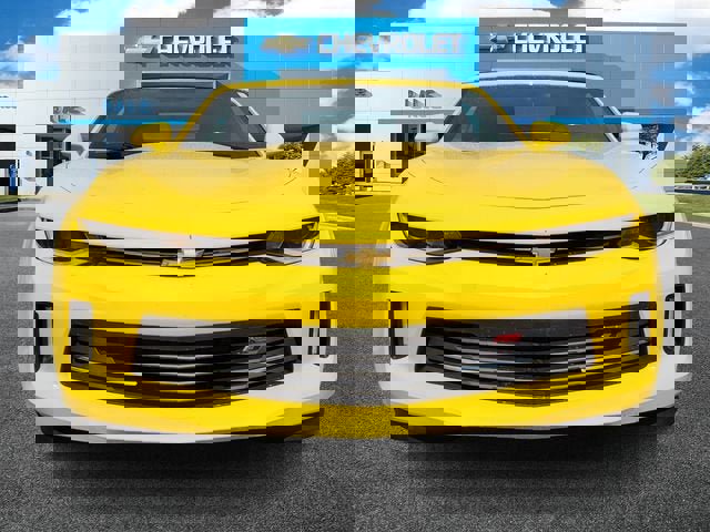 Used 2017 Chevrolet Camaro LT w/ RS Package image 7
