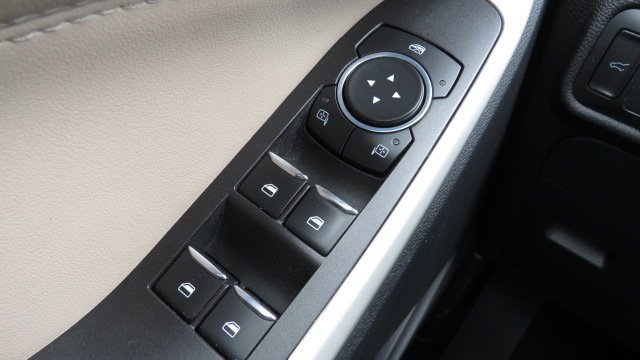 Certified 2022 Ford Explorer XLT w/ Equipment Group 202A image 25