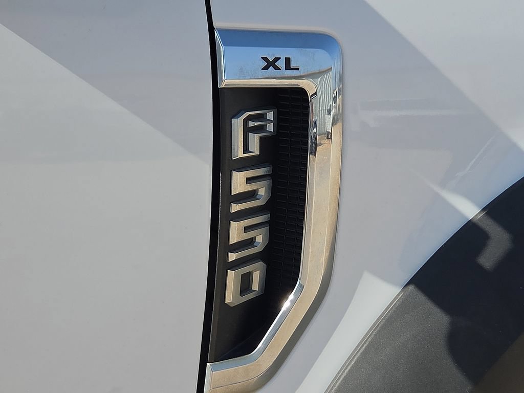 Used 2017 Ford F550 4x4 SuperCab Super Duty image 14