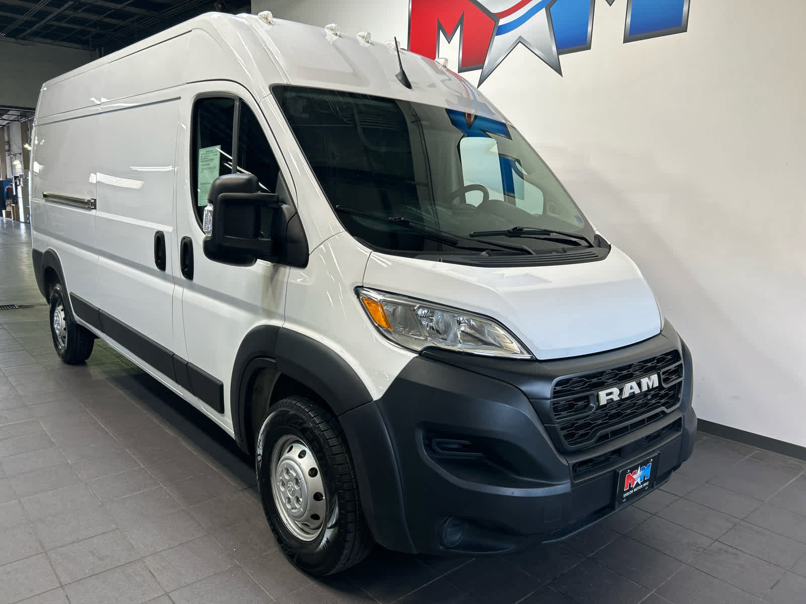 Used 2023 RAM ProMaster 2500 FWD image 2