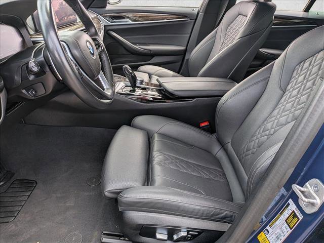 Used 2023 BMW 540i w/ Convenience Package image 22