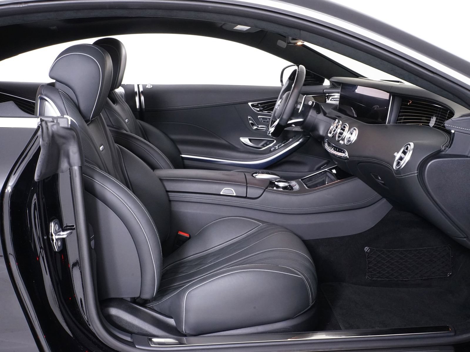 Used 2019 Mercedes-Benz S 63 AMG 4MATIC Coupe image 29