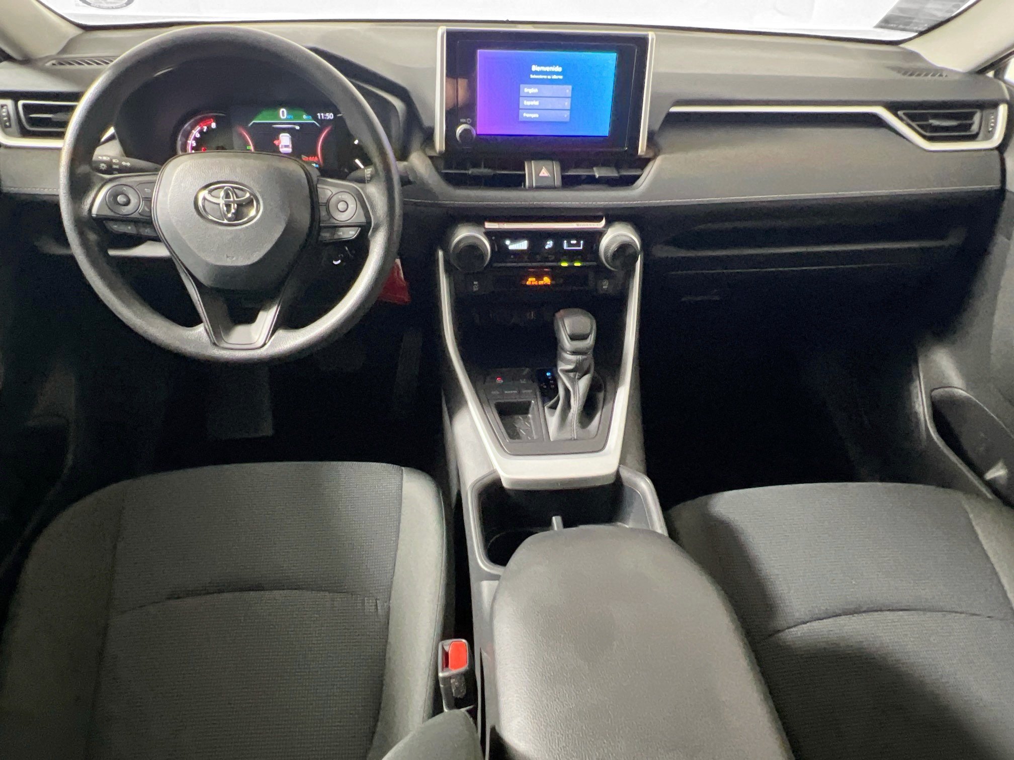 Used 2025 Toyota RAV4 LE FWD image 28