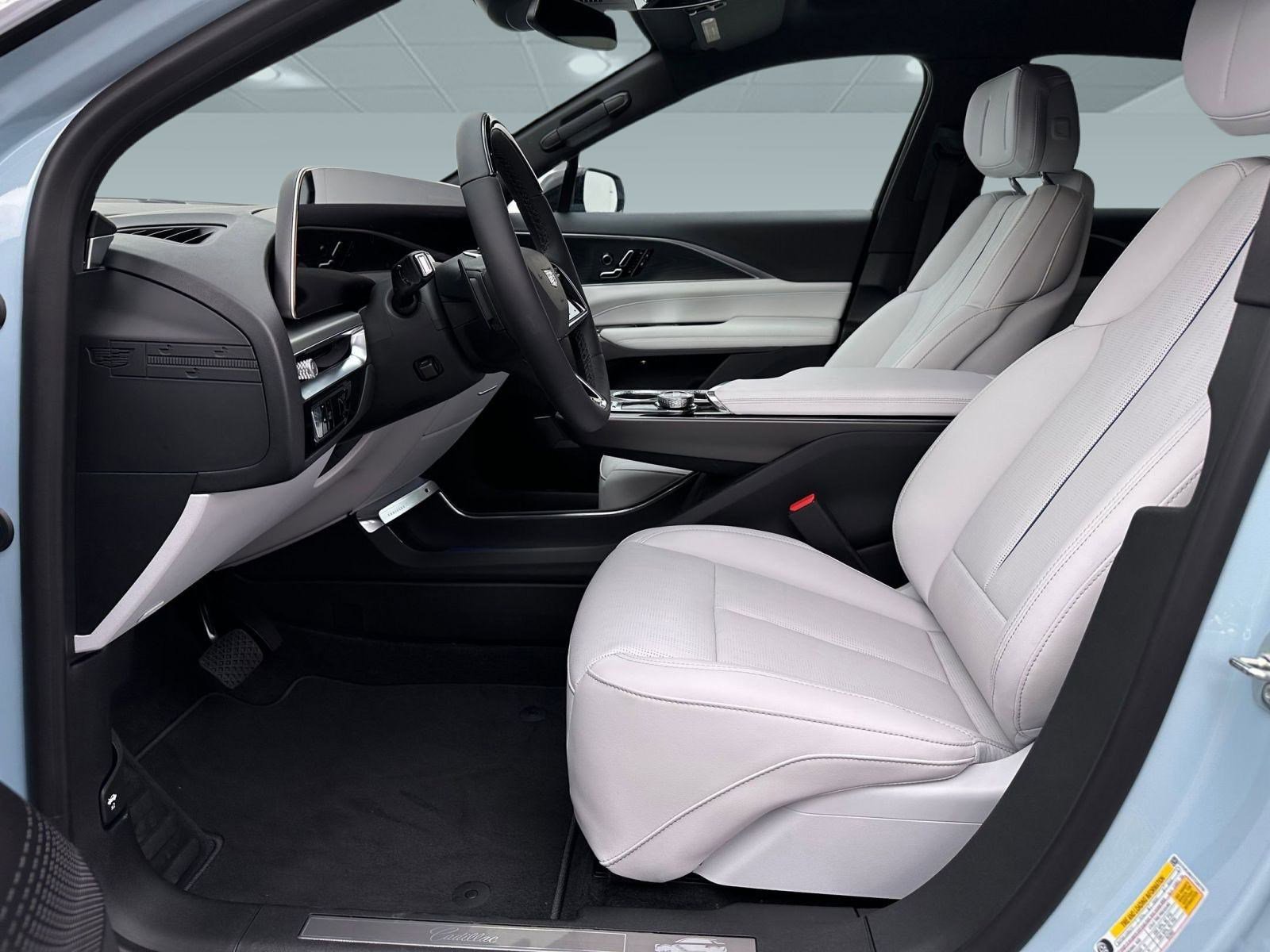 New 2026 Cadillac Lyriq Sport image 5