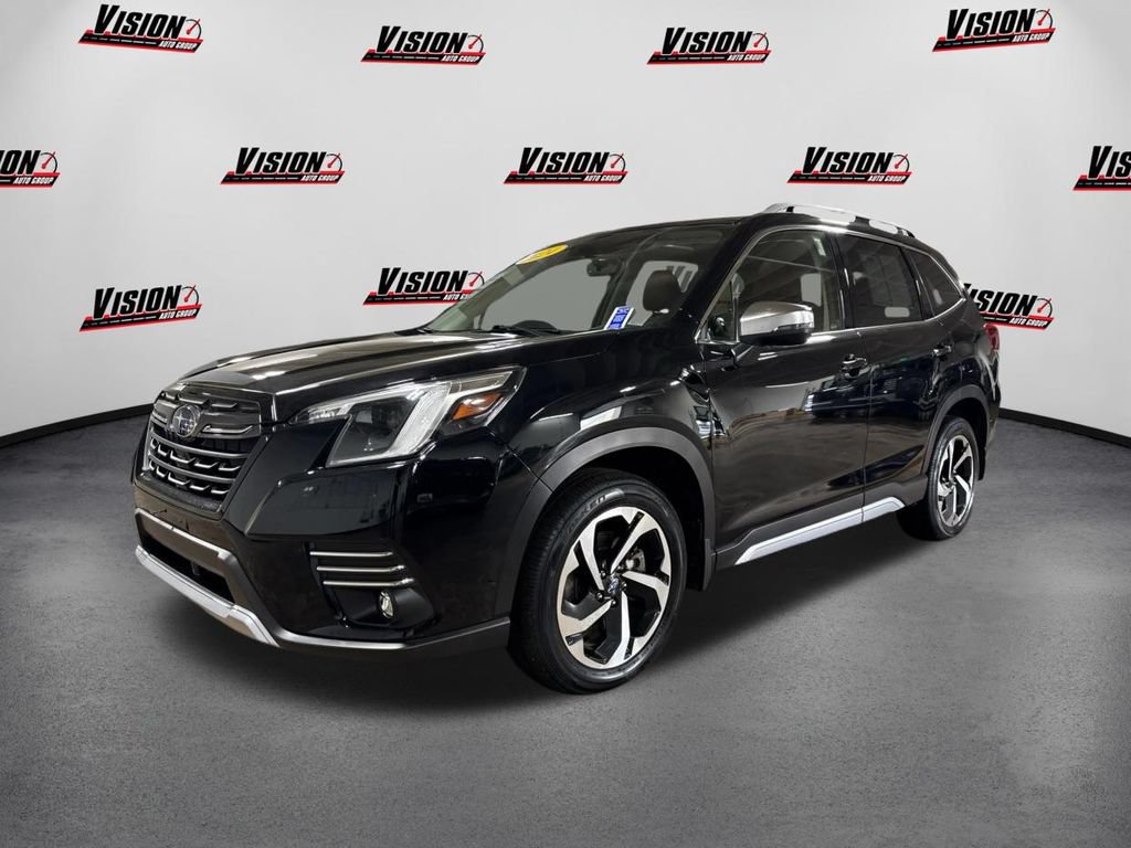 Used 2024 Subaru Forester Touring AWD/4WD image 1