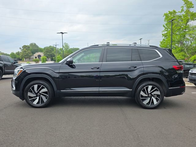 Used 2025 Volkswagen Atlas SEL AWD/4WD image 2