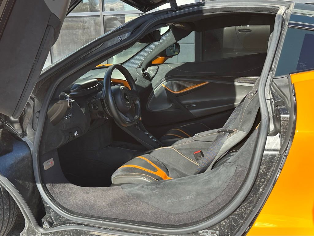 Used 2019 McLaren 720S Performance image 22