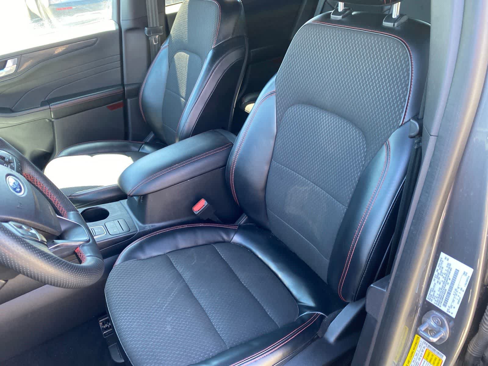 Used 2023 Ford Escape ST-Line w/ Cold Weather Package FWD image 11