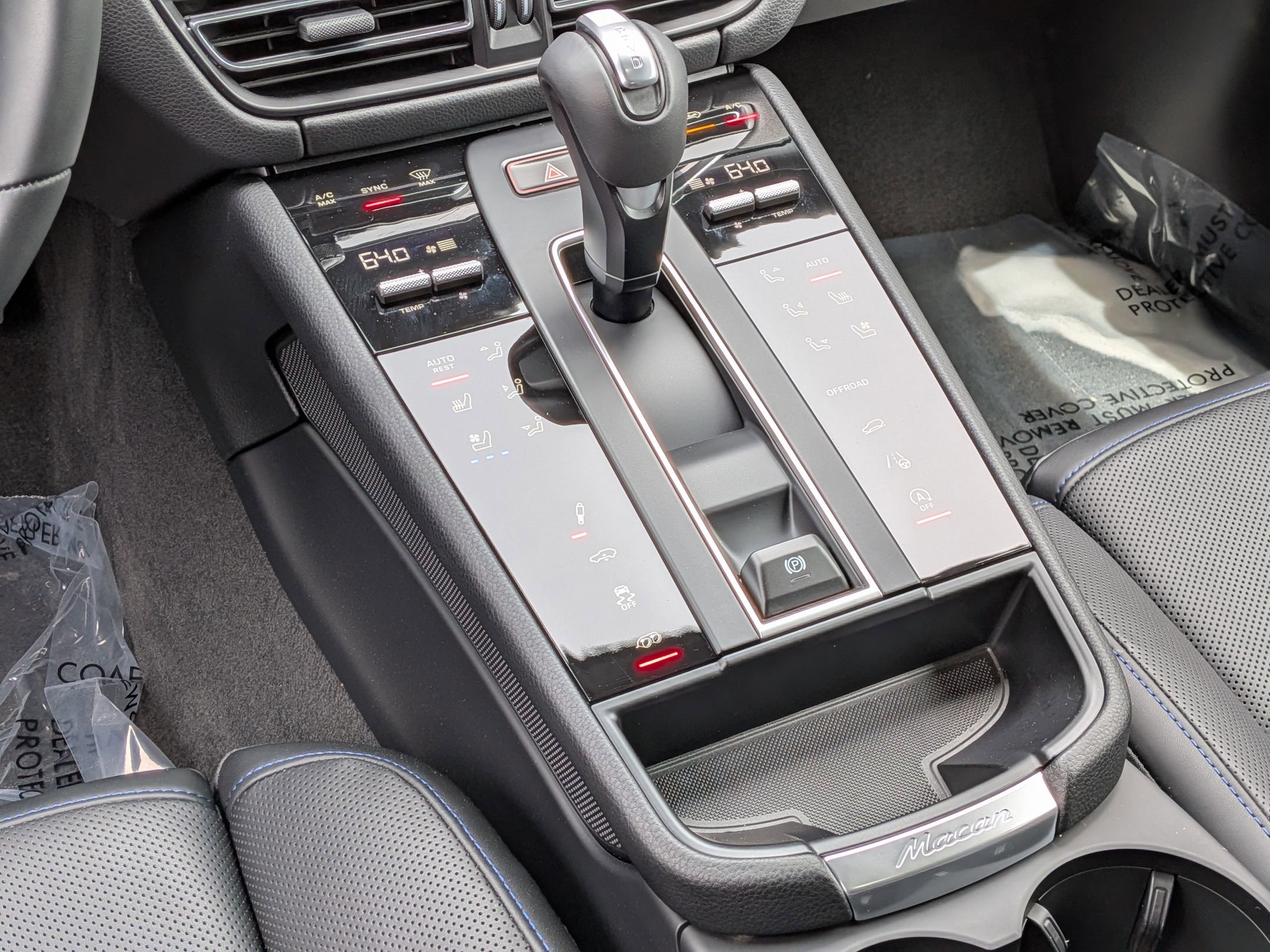 Certified 2026 Porsche Macan S AWD/4WD image 18