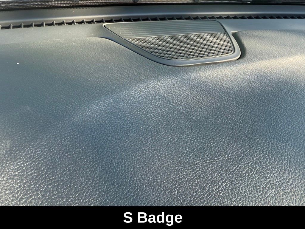 New 2026 Chrysler Pacifica Limited w/ S Appearance Package image 11