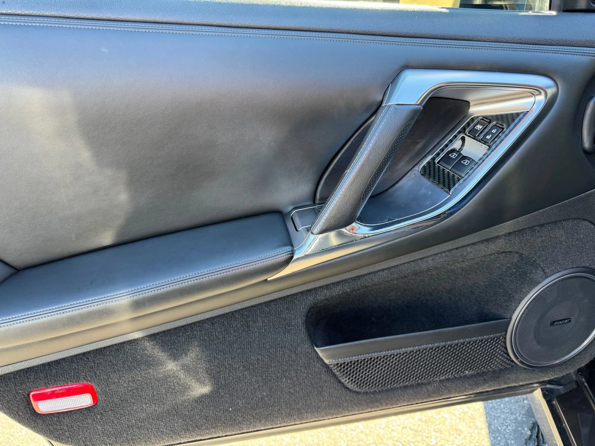 Used 2010 Nissan GT-R Premium image 14