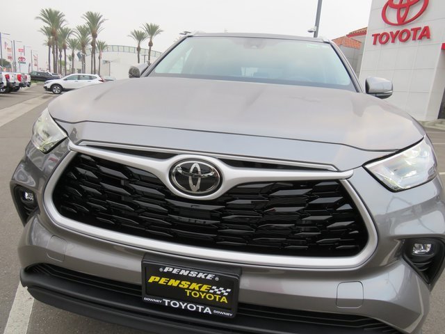 New 2026 Toyota Highlander XLE image 5