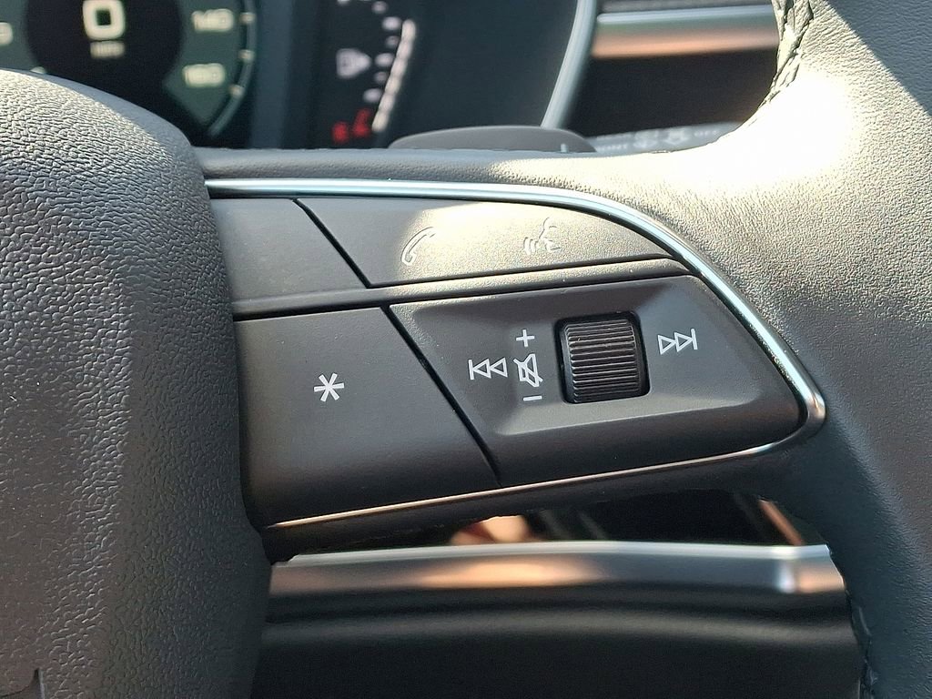 Certified 2025 Audi Q3 2.0T Premium w/ Convenience Package image 21