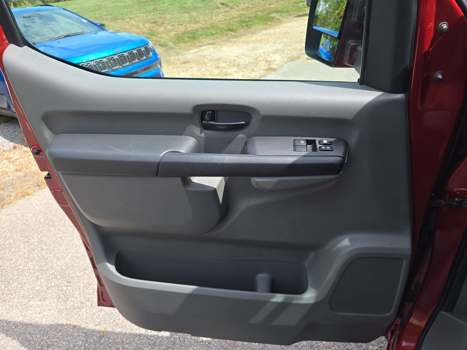 Used 2020 Nissan NV 3500 SL RWD image 26