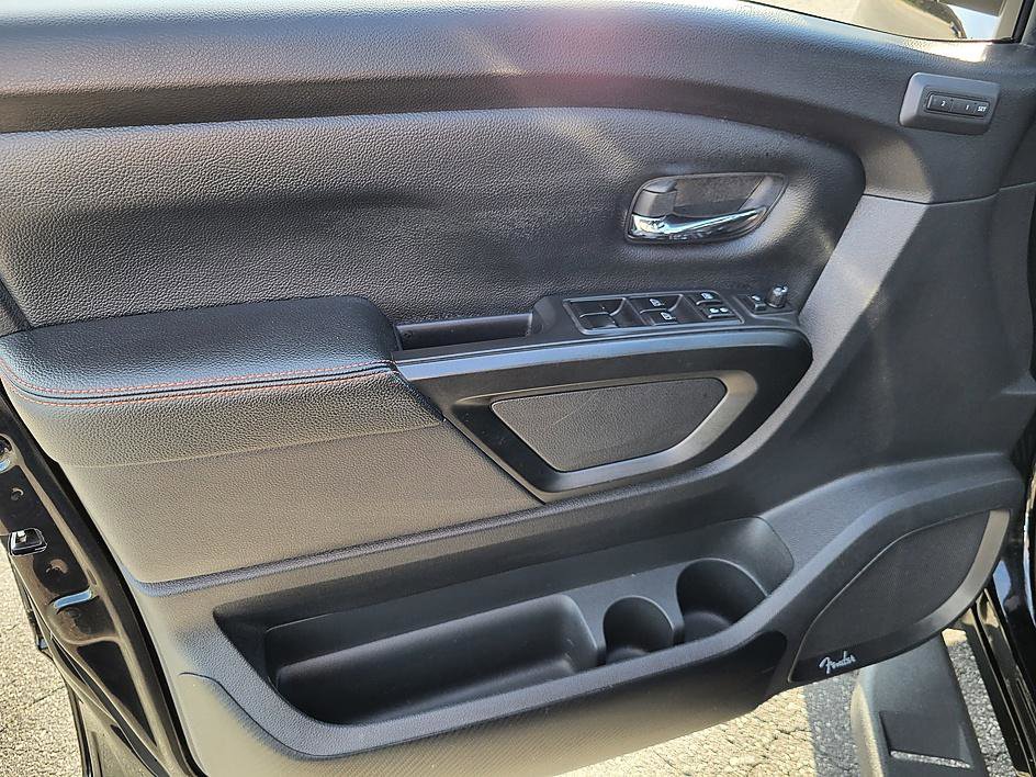 Used 2021 Nissan Titan PRO-4X w/ Pro-4x Convenience Package image 8