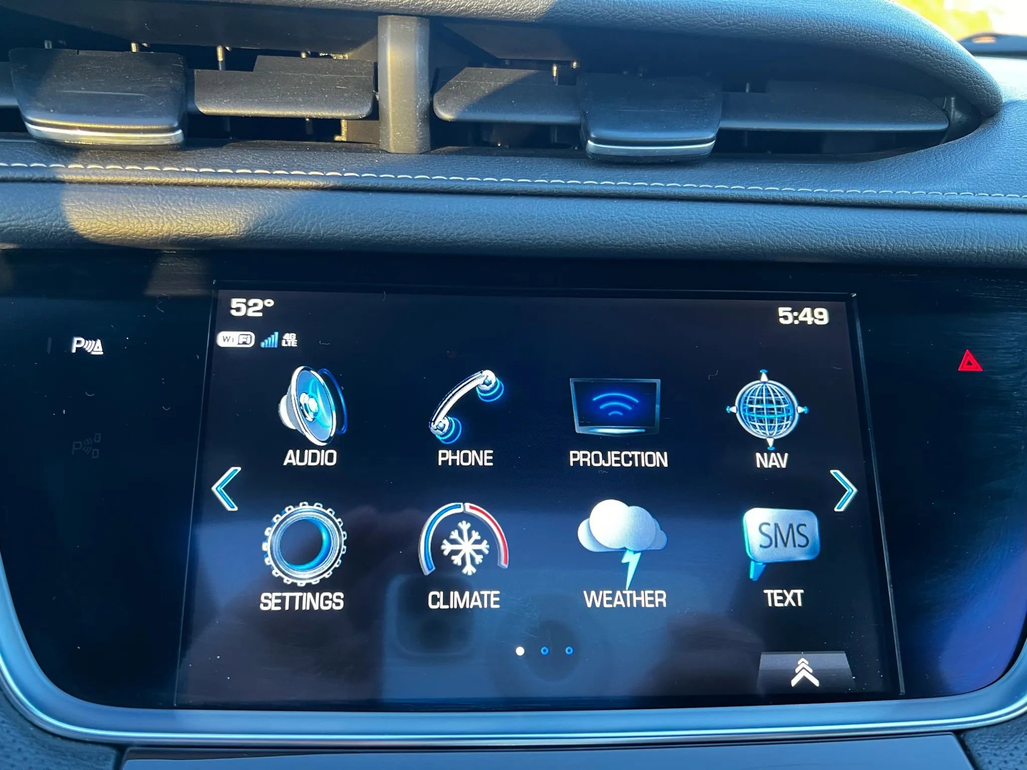 Used 2018 Cadillac XT5 Luxury w/ Driver Awareness Package image 30