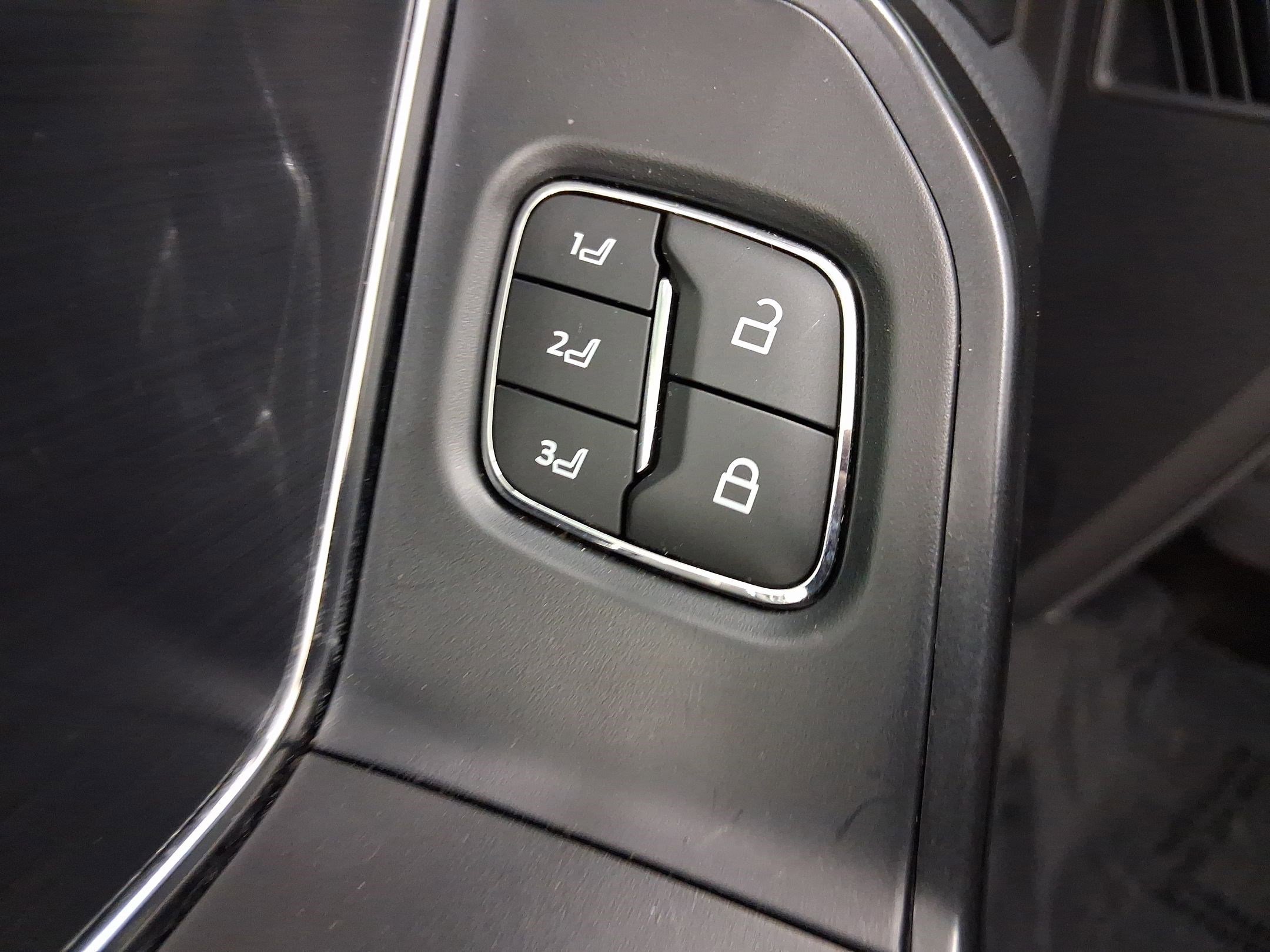 Used 2023 Ford F150 Raptor image 14